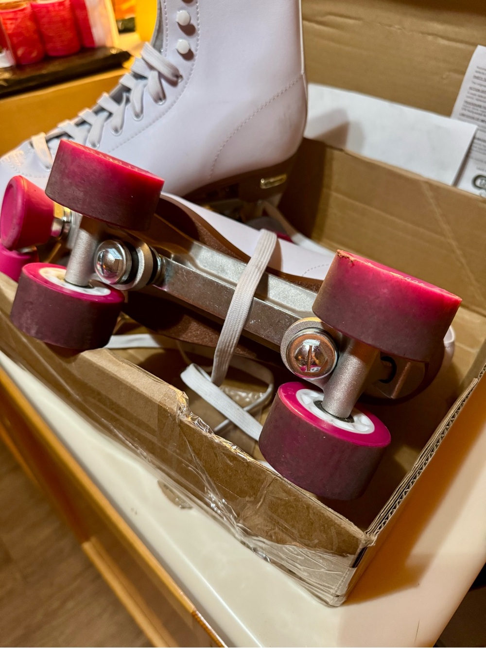 Chicago Skates Women’s Roller Skates, White, Size 10 - Picture 3 of 5
